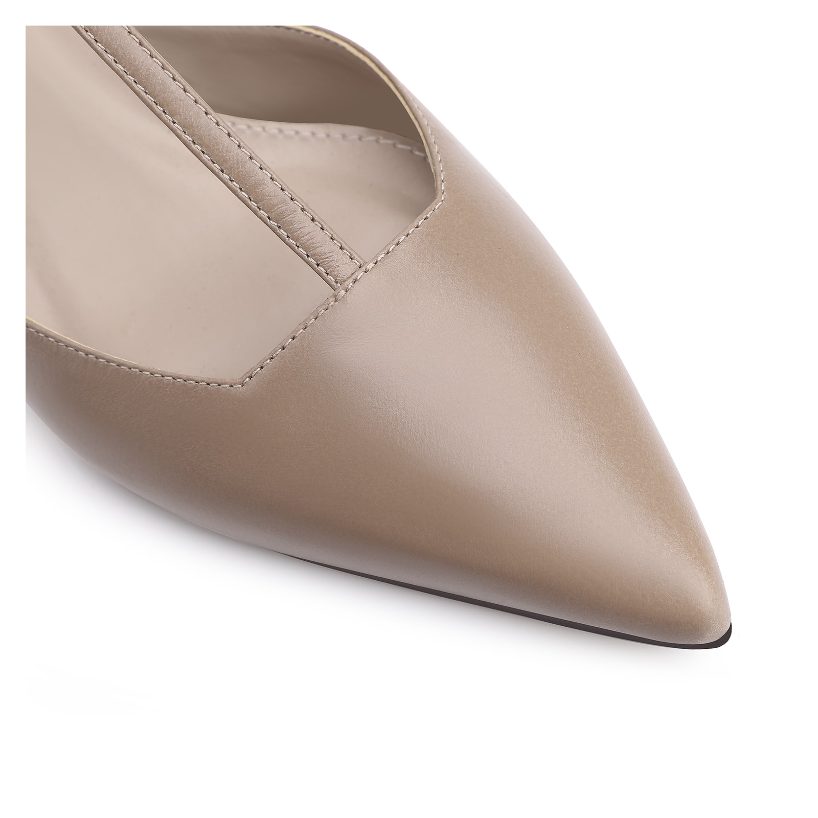 Scarpin Salto Kitten Couro Bege
