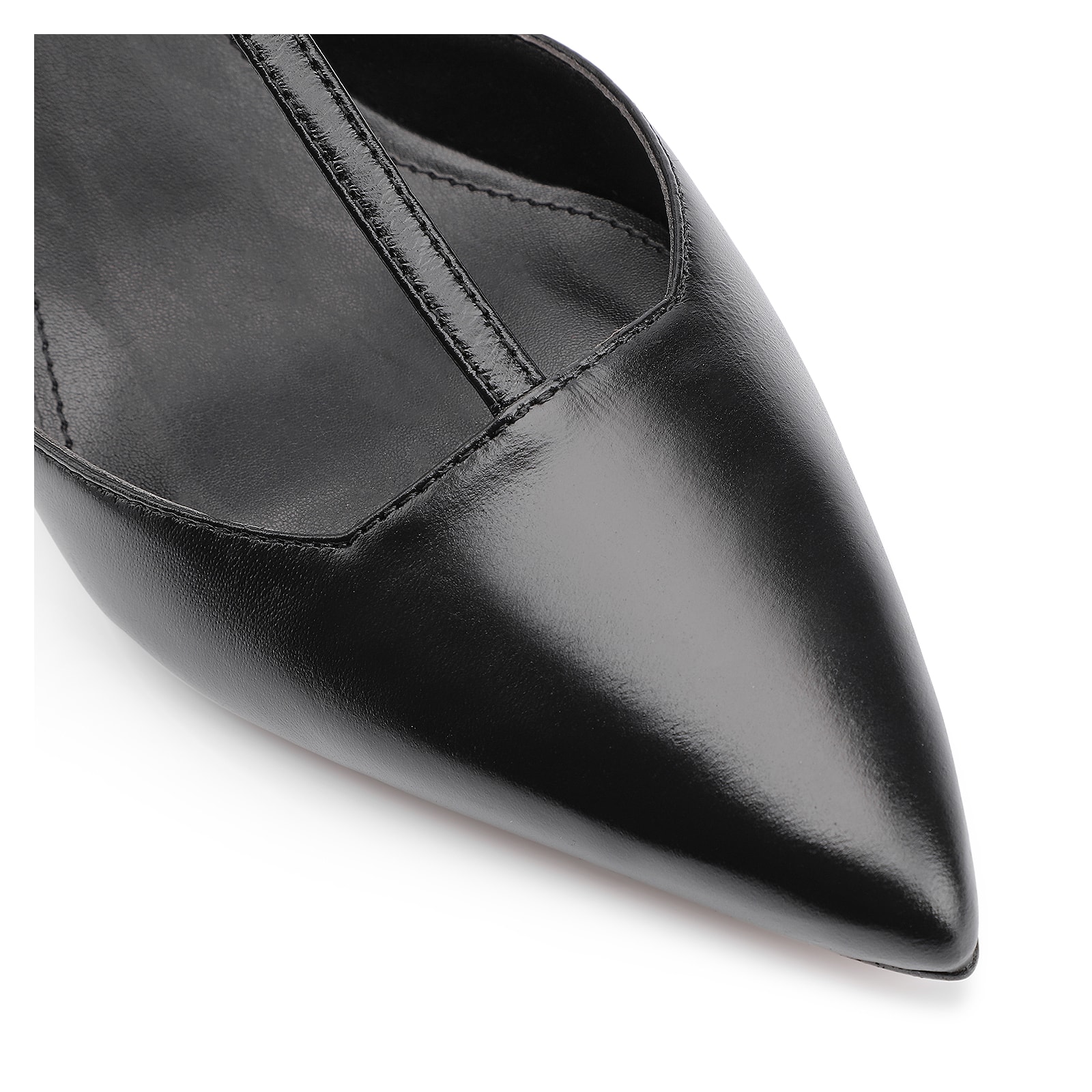 Scarpin Salto Kitten Couro Preto