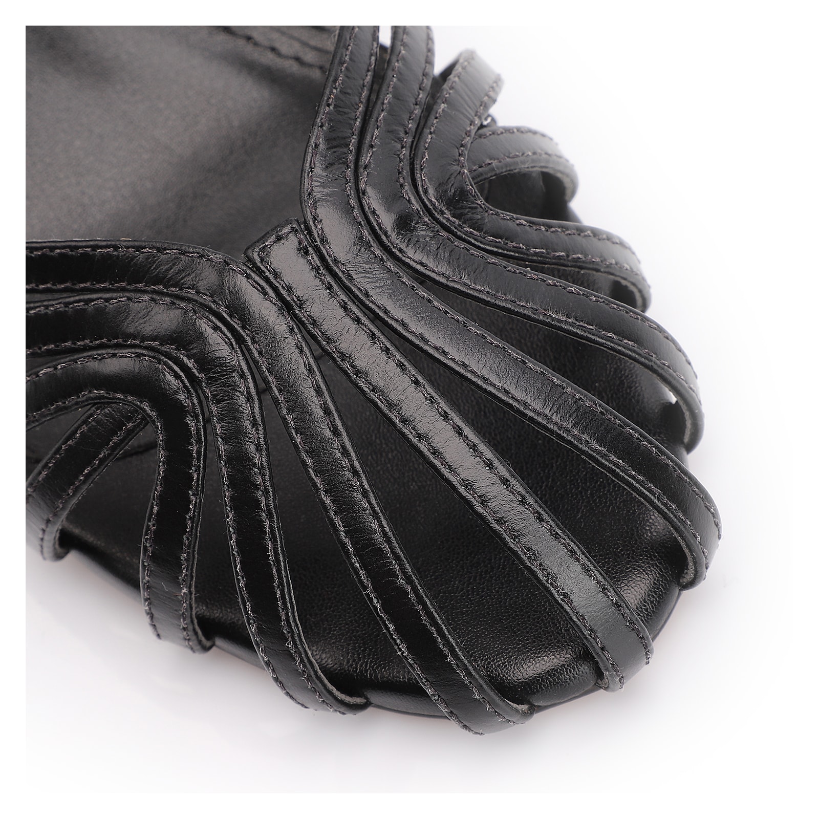 Scarpin Tiras Couro Preto