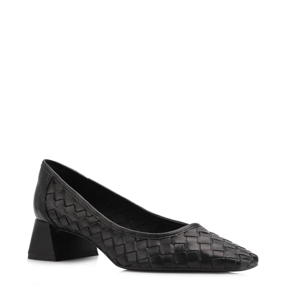 Scarpin Tressê Couro Preto