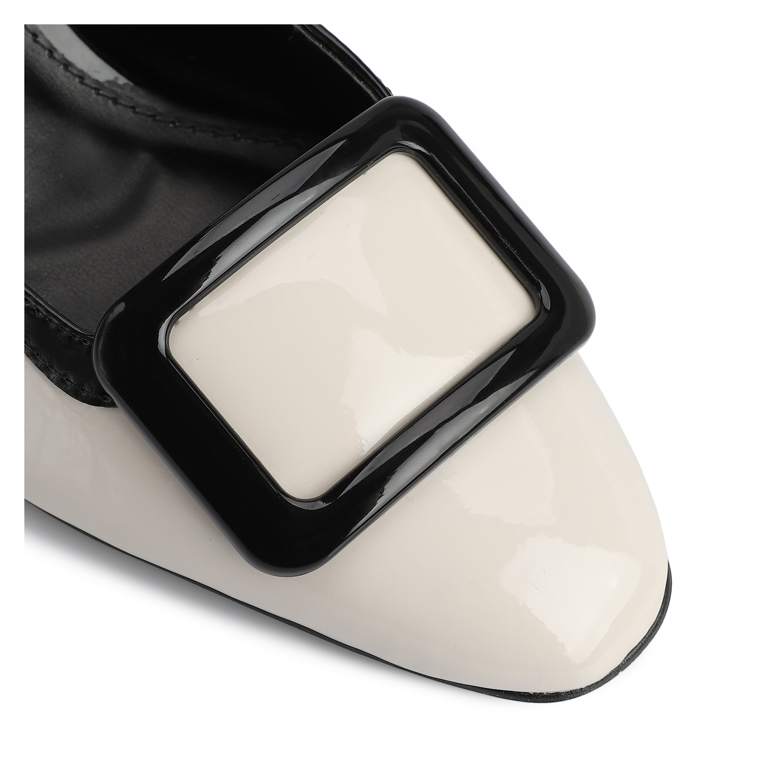 Scarpin Verniz Off White/Preto
