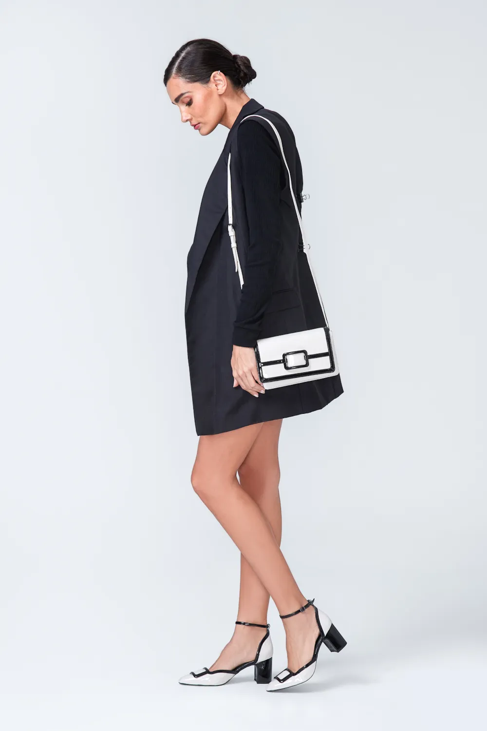 Scarpin Verniz Off White/Preto - imagem 8