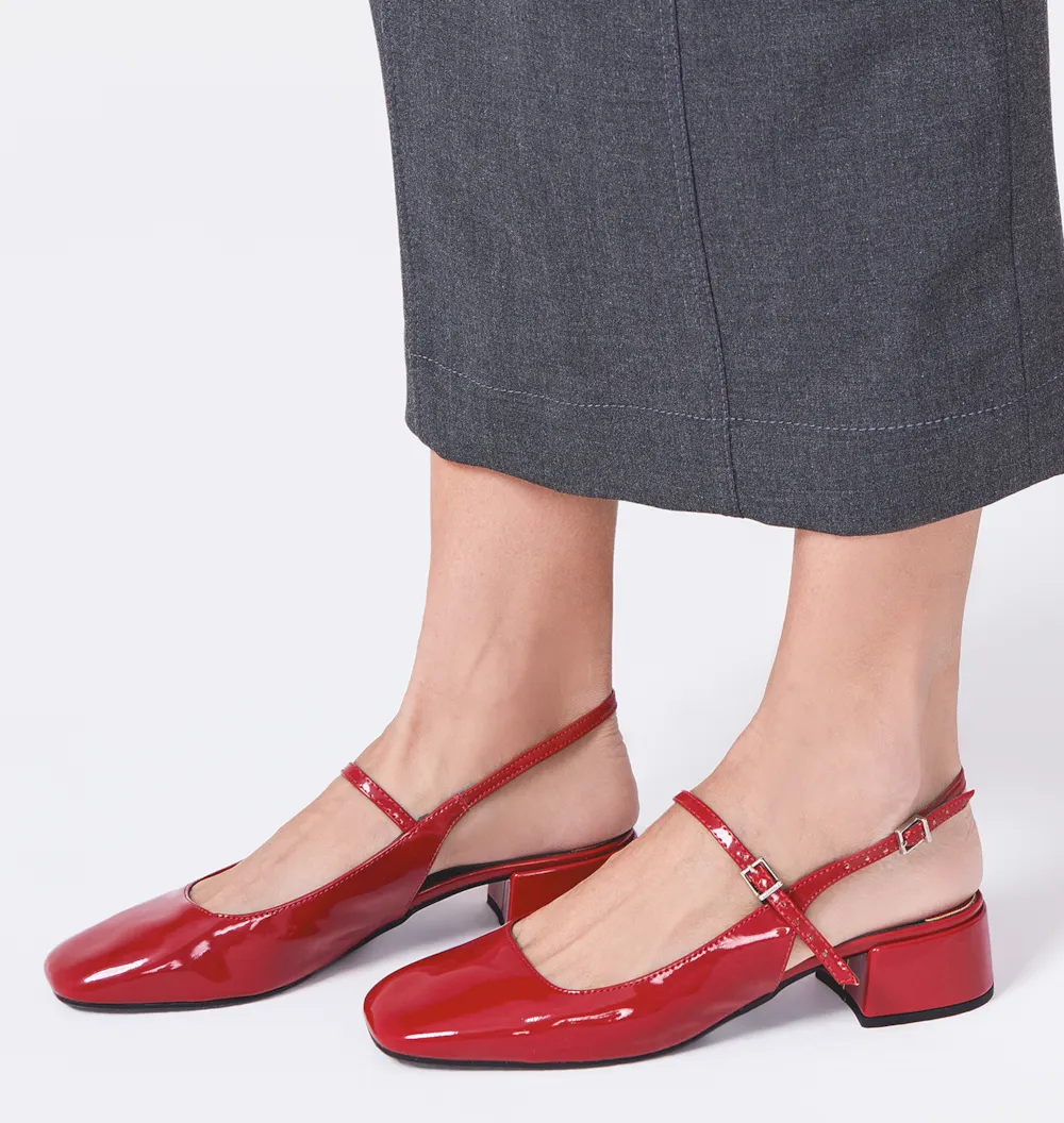 Scarpin Verniz Vermelho - imagem 2