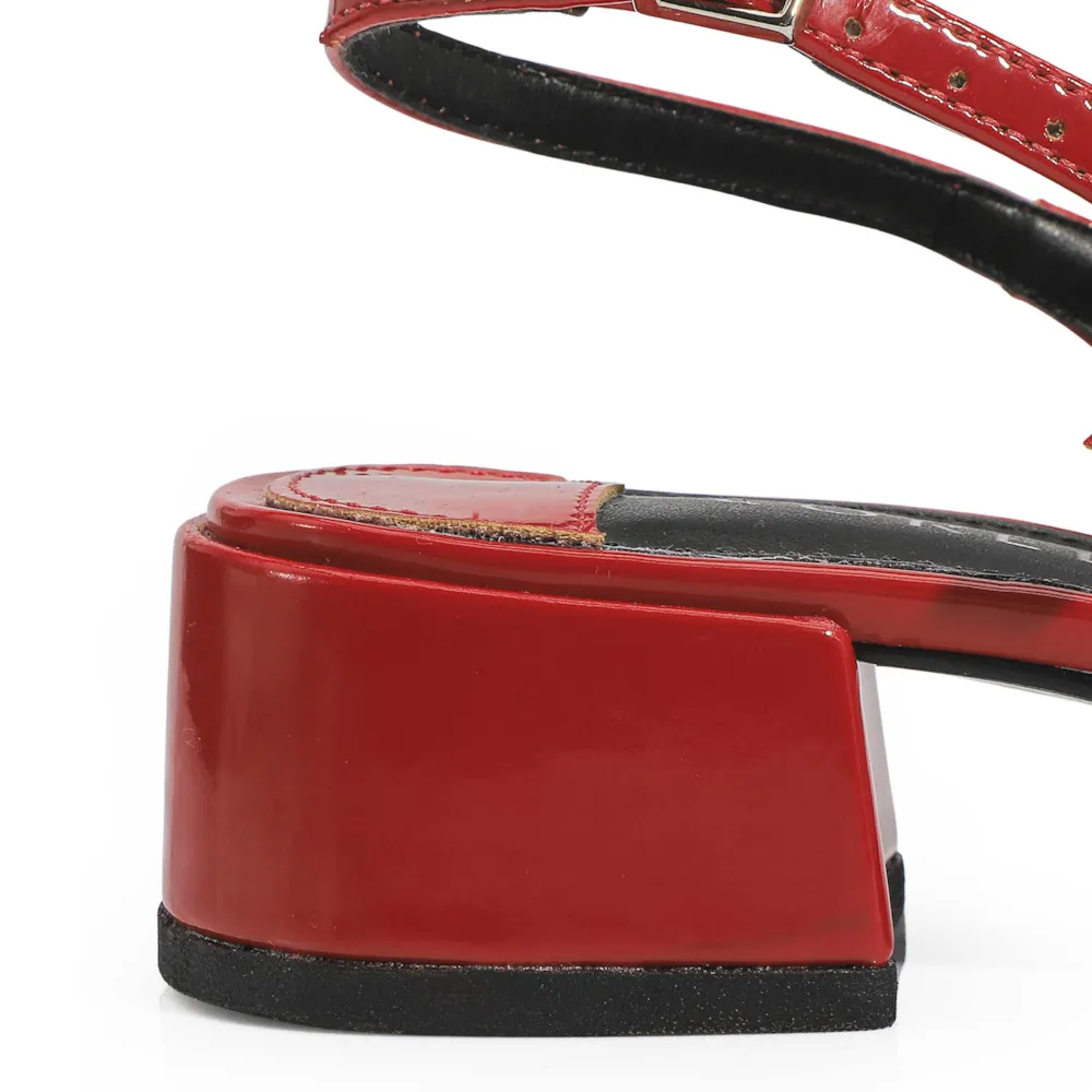 Scarpin Verniz Vermelho - imagem 9