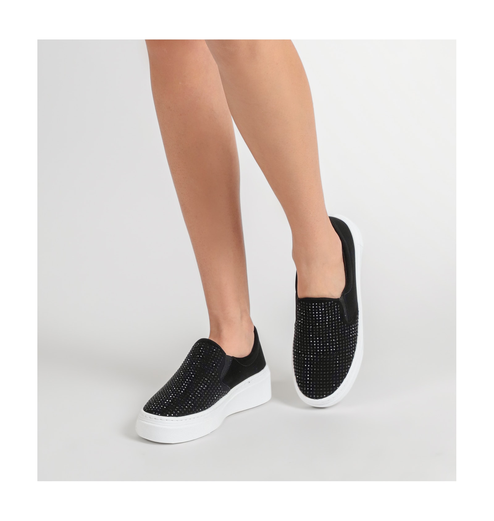 Slip On Hotfix Nobuck Preto