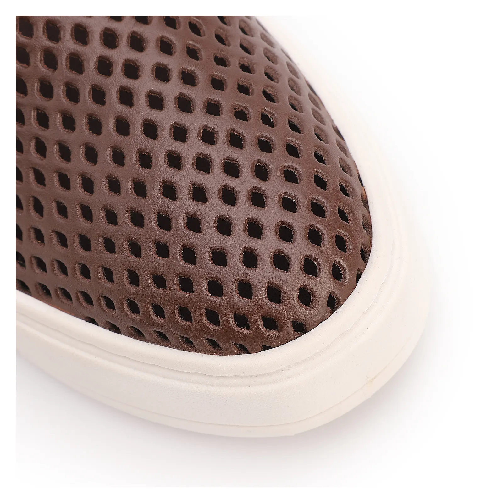 Tênis Marrom Couro Recortes Slip On