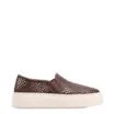 Tênis Marrom Couro Recortes Slip On - imagem 2