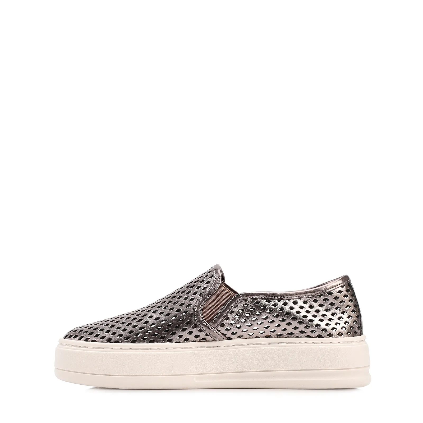 Tênis Prata Couro Recortes Slip On