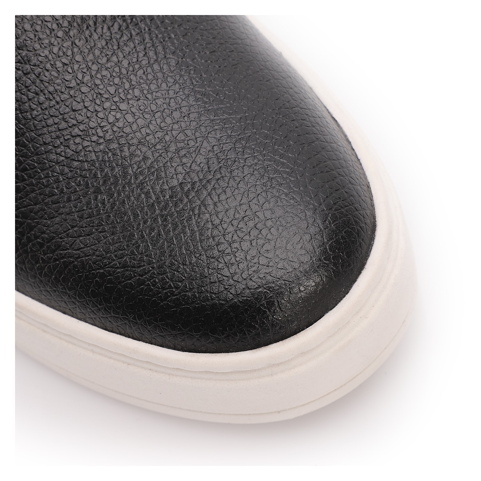 Tênis Preto Couro Slip On